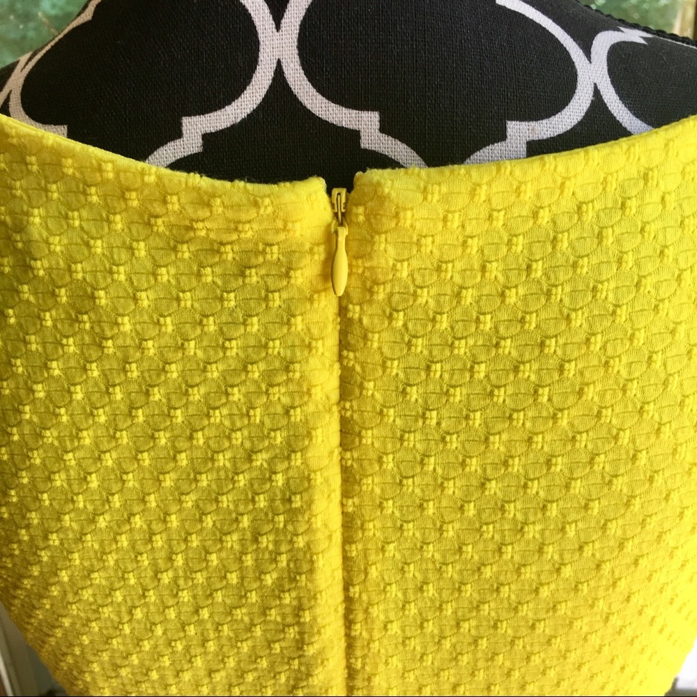 Lemon yellow sundress - Picture 4 of 5